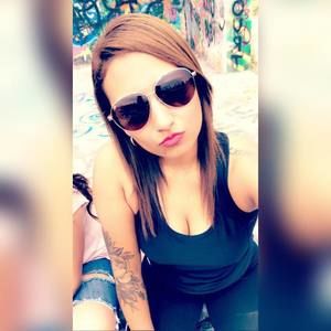 Meet your Posher, Monica